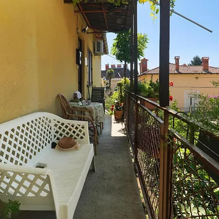 Apartment In With Wifi