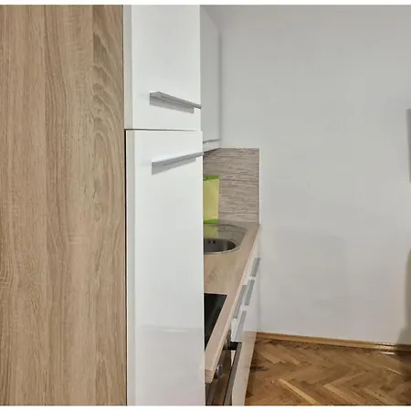 Apartment In With Wifi